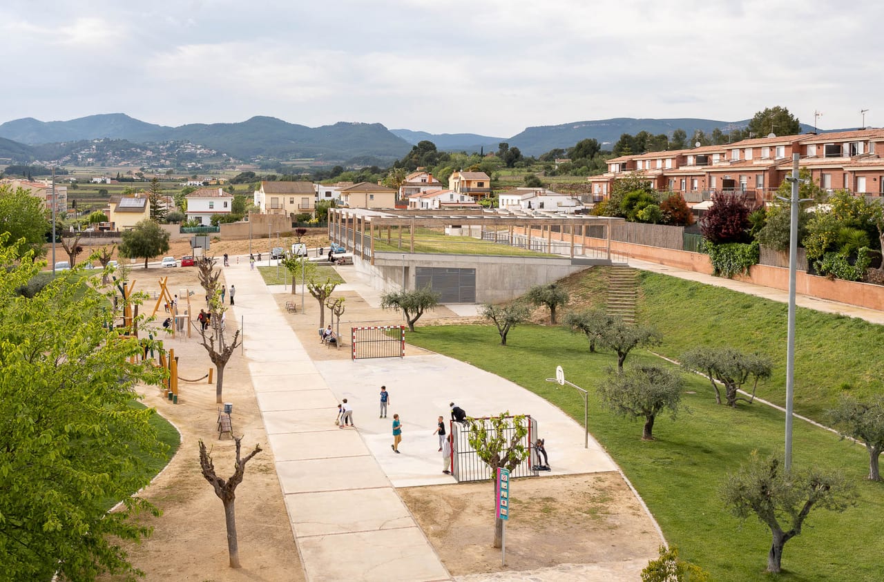 Biblioteca Neus Català. Sant Martí Sarroca. Foto: Simon García