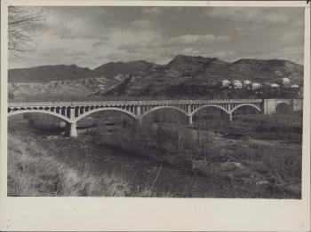 Inauguració del pont dels Anglesos a Borgonyà, 1955. Autor: Carlos Pérez de Rozas. Arxiu Municipal de Sant Vicenç de Torelló.